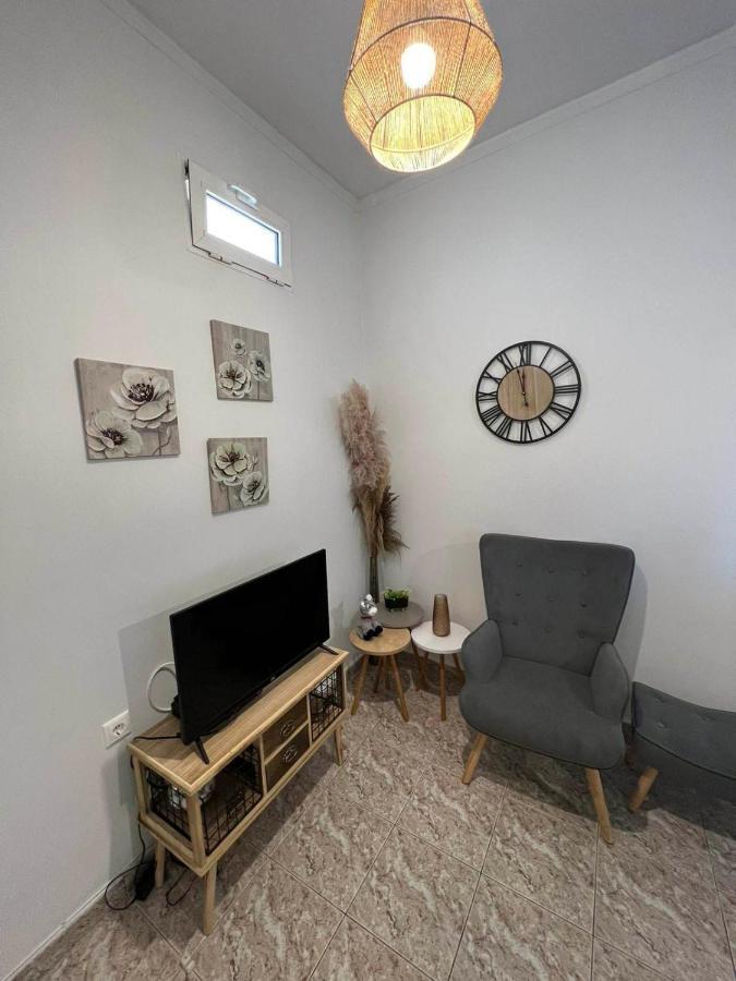 Beach Apartment Edem First Floor Perivolos  Extérieur photo
